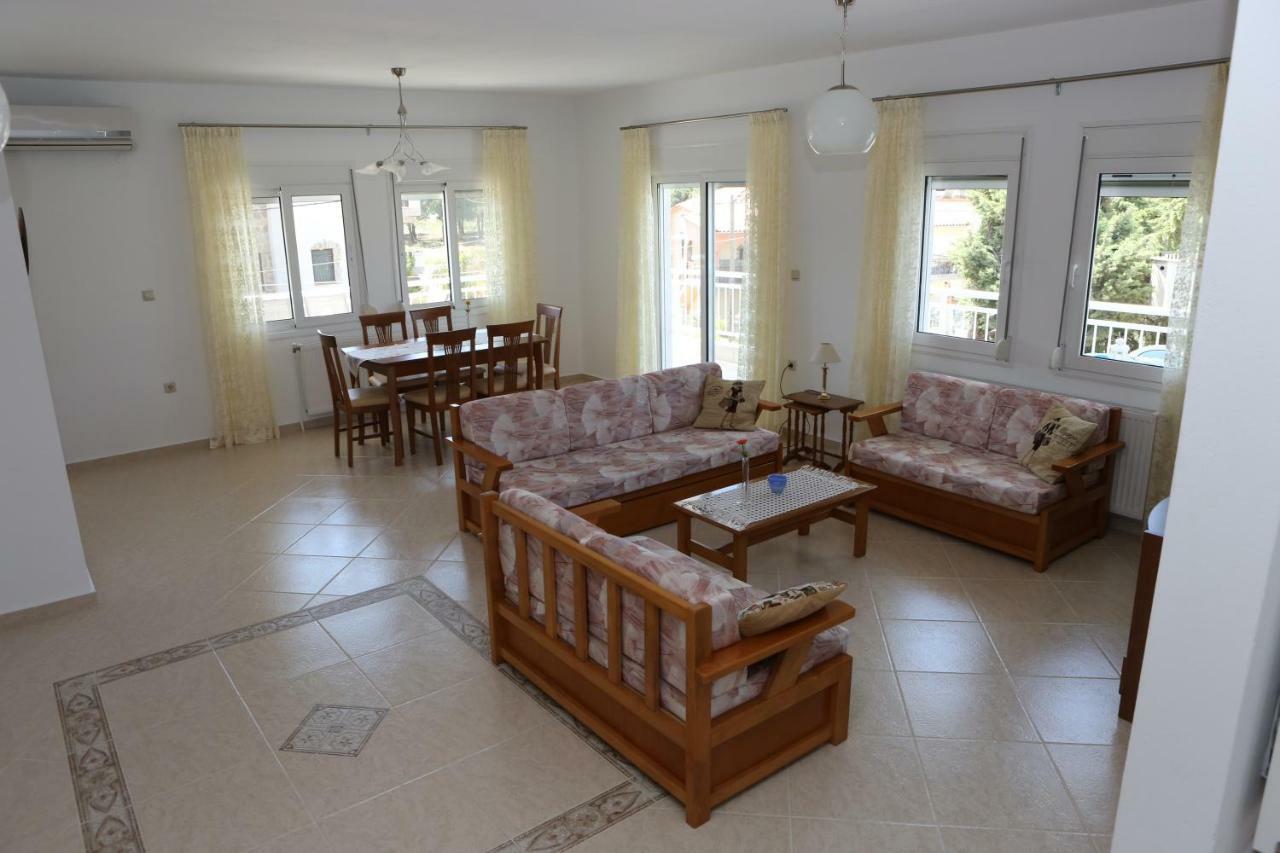 Despina Apartment Keramotí Esterno foto