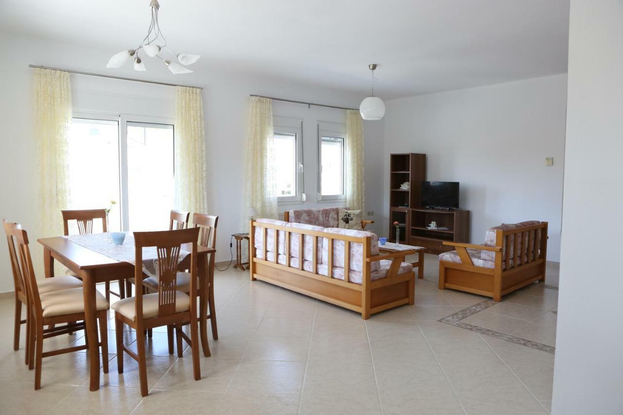 Despina Apartment Keramotí Esterno foto